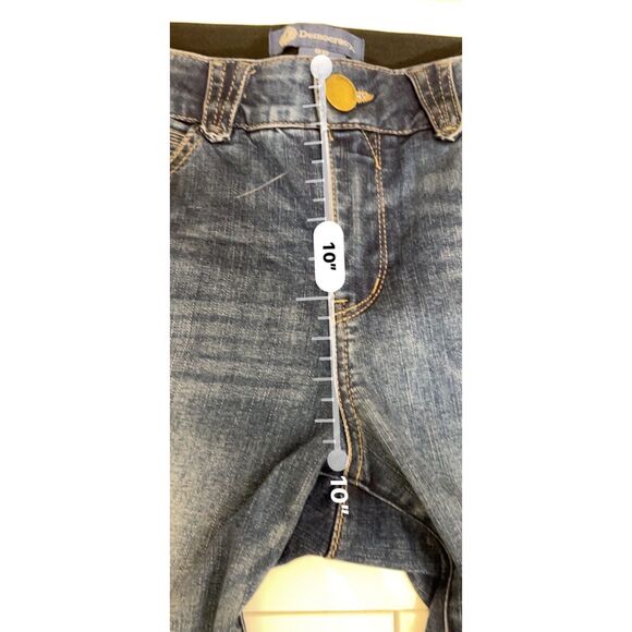 Democracy "Ab"solution distressed denim skinny jeans. Size 8P. - Picture 6 of 8